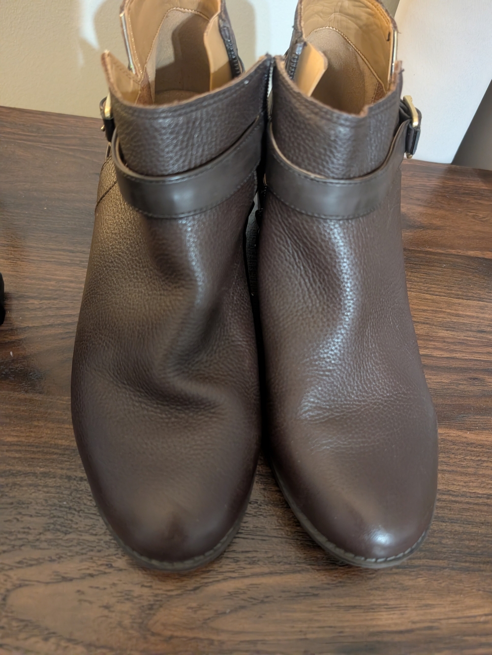 Vionic Dark Brown Leather Ankle Boots